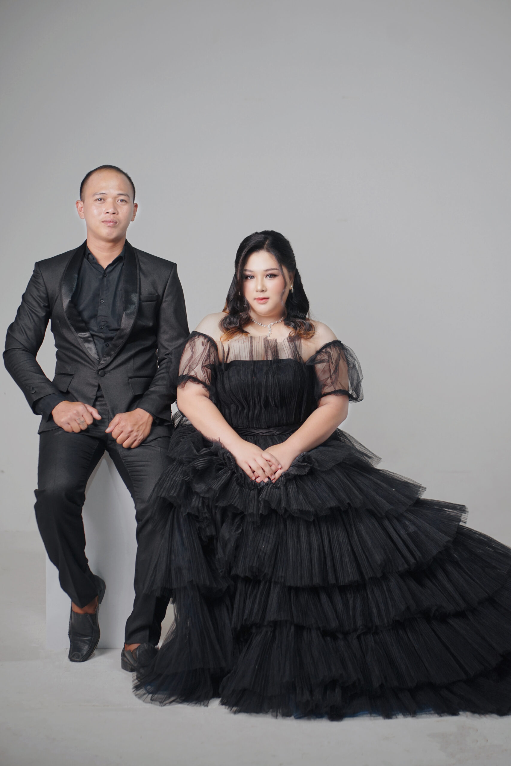 {"ARInfo":{"IsUseAR":false},"Version":"1.0.0","MakeupInfo":{"IsUseMakeup":false},"FaceliftInfo":{"IsChangeEyeLift":false,"IsChangeFacelift":false,"IsChangePostureLift":false,"IsChangeNose":false,"IsChangeFaceChin":false,"IsChangeMouth":false,"IsChangeThinFace":true},"BeautyInfo":{"SwitchMedicatedAcne":false,"IsAIBeauty":false,"IsBrightEyes":false,"IsSharpen":false,"IsOldBeauty":false,"IsReduceBlackEyes":false},"HandlerInfo":{"AppName":2},"FilterInfo":{"IsUseFilter":false}}