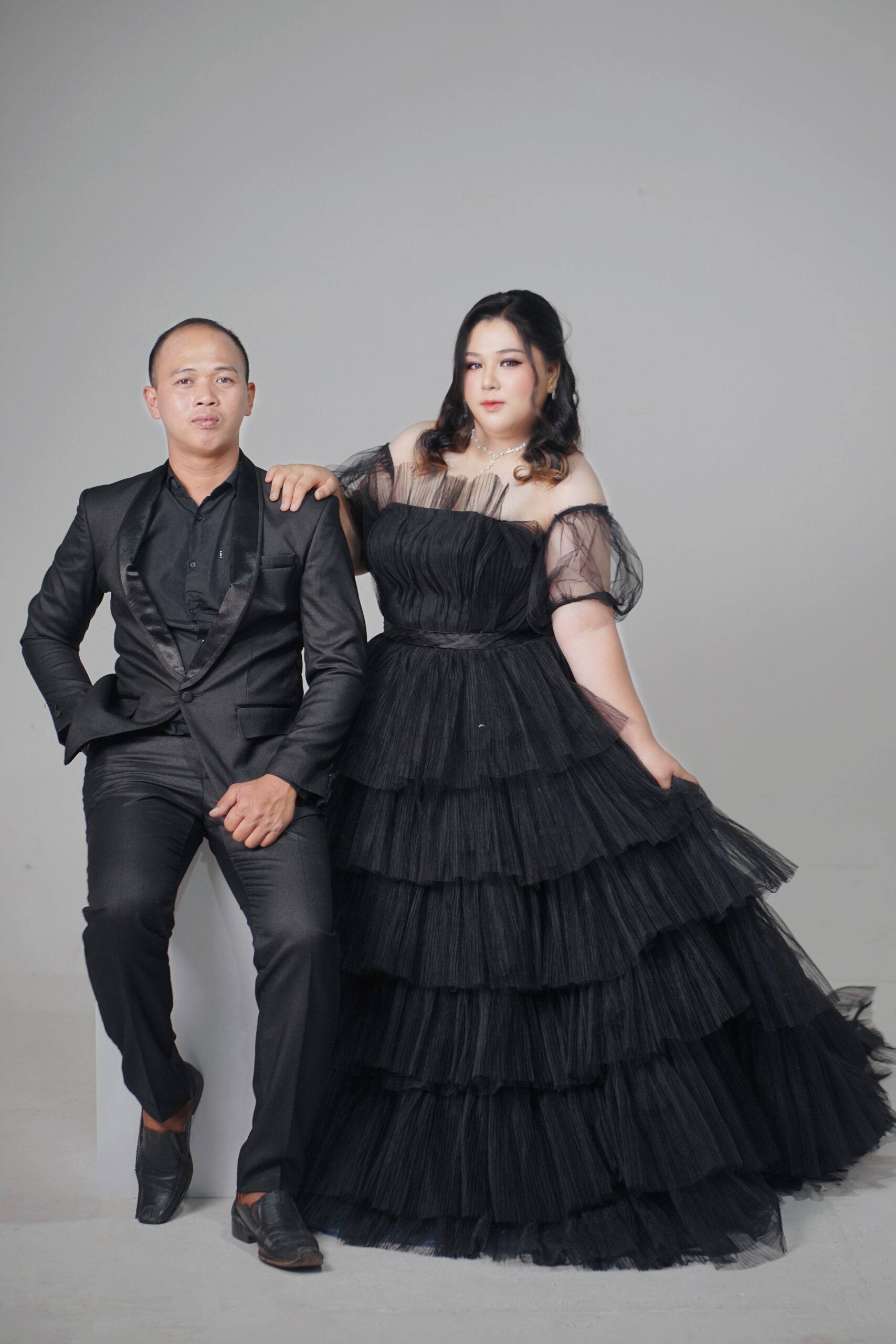 {"ARInfo":{"IsUseAR":false},"Version":"1.0.0","MakeupInfo":{"IsUseMakeup":false},"FaceliftInfo":{"IsChangeEyeLift":false,"IsChangeFacelift":false,"IsChangePostureLift":false,"IsChangeNose":false,"IsChangeFaceChin":false,"IsChangeMouth":false,"IsChangeThinFace":true},"BeautyInfo":{"SwitchMedicatedAcne":false,"IsAIBeauty":false,"IsBrightEyes":false,"IsSharpen":false,"IsOldBeauty":false,"IsReduceBlackEyes":false},"HandlerInfo":{"AppName":2},"FilterInfo":{"IsUseFilter":false}}