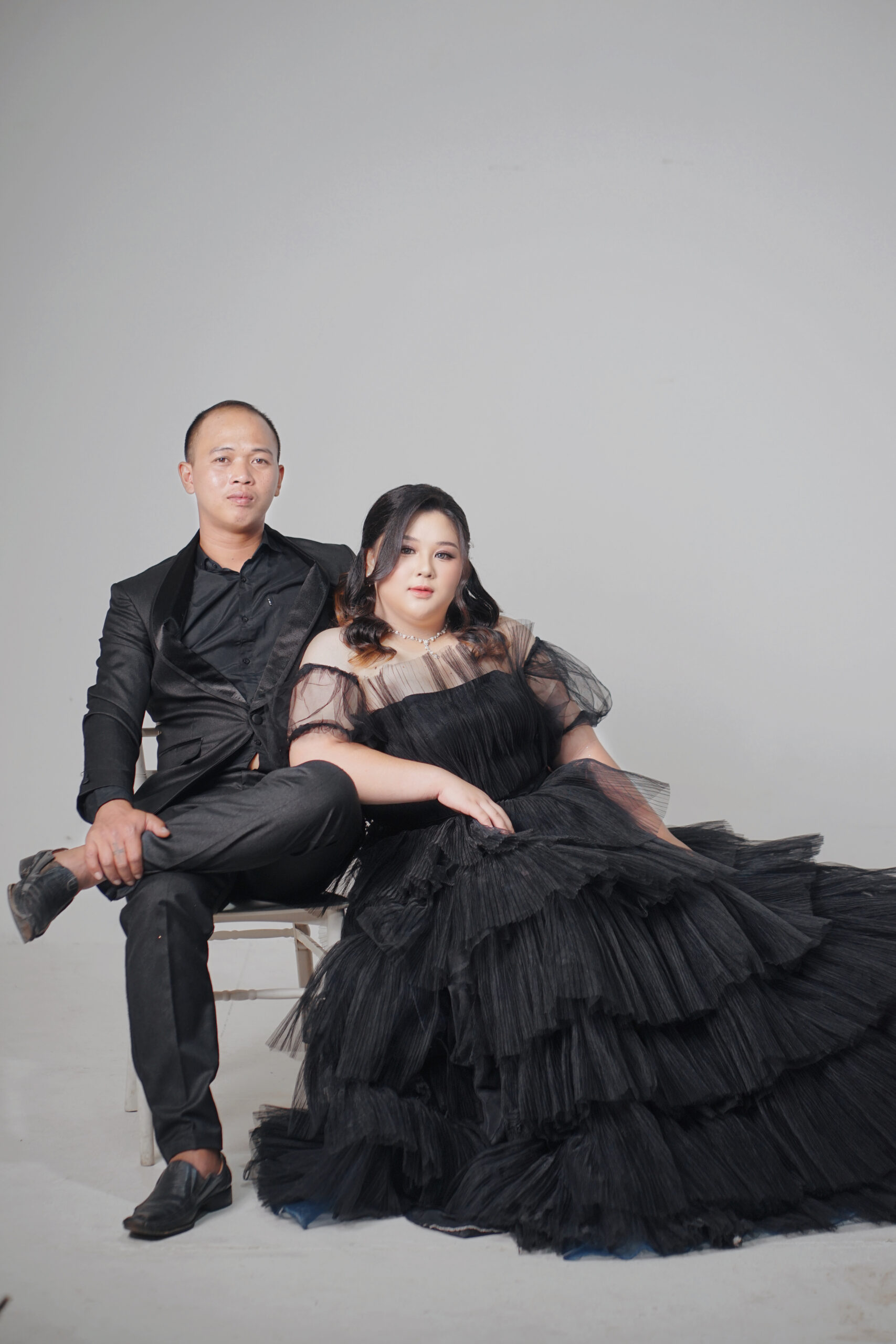 {"ARInfo":{"IsUseAR":false},"Version":"1.0.0","MakeupInfo":{"IsUseMakeup":false},"FaceliftInfo":{"IsChangeEyeLift":false,"IsChangeFacelift":false,"IsChangePostureLift":false,"IsChangeNose":false,"IsChangeFaceChin":false,"IsChangeMouth":false,"IsChangeThinFace":true},"BeautyInfo":{"SwitchMedicatedAcne":false,"IsAIBeauty":false,"IsBrightEyes":false,"IsSharpen":false,"IsOldBeauty":false,"IsReduceBlackEyes":false},"HandlerInfo":{"AppName":2},"FilterInfo":{"IsUseFilter":false}}