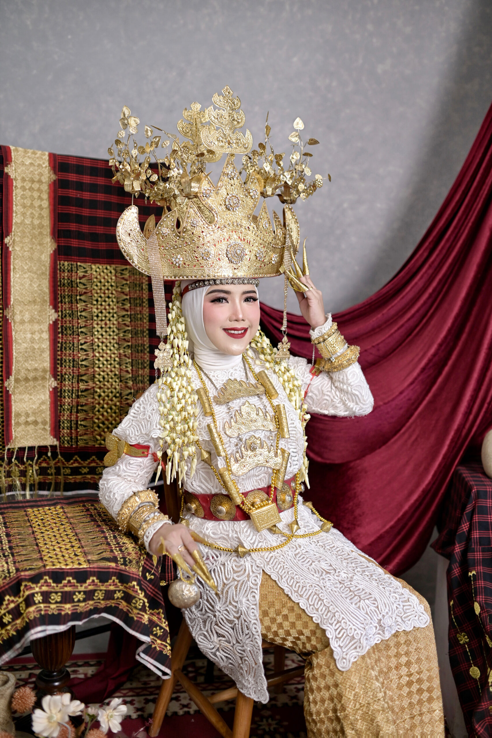 {"ARInfo":{"IsUseAR":false},"Version":"1.0.0","MakeupInfo":{"IsUseMakeup":false},"FaceliftInfo":{"IsChangeEyeLift":false,"IsChangeFacelift":false,"IsChangePostureLift":false,"IsChangeNose":false,"IsChangeFaceChin":false,"IsChangeMouth":false,"IsChangeThinFace":true},"BeautyInfo":{"SwitchMedicatedAcne":false,"IsAIBeauty":false,"IsBrightEyes":false,"IsSharpen":false,"IsOldBeauty":false,"IsReduceBlackEyes":false},"HandlerInfo":{"AppName":2},"FilterInfo":{"IsUseFilter":false}}