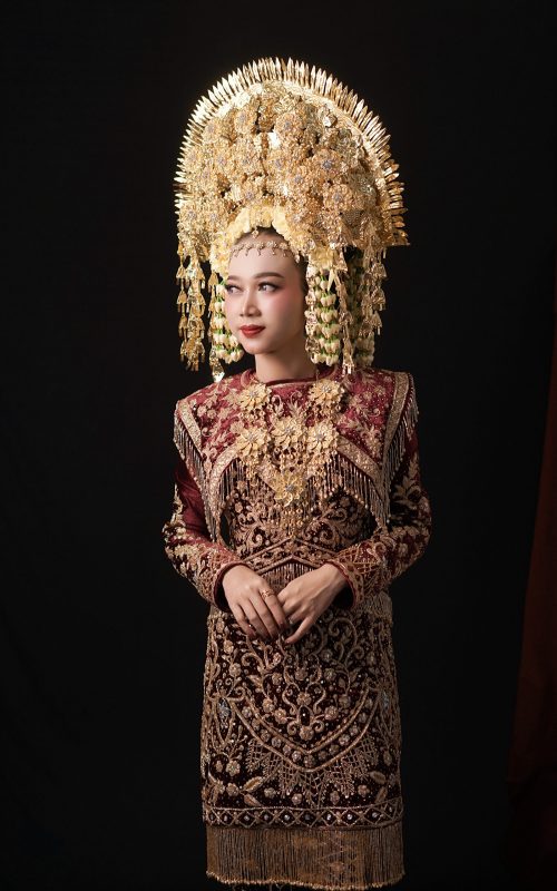 {"ARInfo":{"IsUseAR":false},"Version":"1.0.0","MakeupInfo":{"IsUseMakeup":false},"FaceliftInfo":{"IsChangeEyeLift":false,"IsChangeFacelift":false,"IsChangePostureLift":false,"IsChangeNose":false,"IsChangeFaceChin":false,"IsChangeMouth":false,"IsChangeThinFace":true},"BeautyInfo":{"SwitchMedicatedAcne":false,"IsAIBeauty":false,"IsBrightEyes":false,"IsSharpen":false,"IsOldBeauty":false,"IsReduceBlackEyes":false},"HandlerInfo":{"AppName":2},"FilterInfo":{"IsUseFilter":false}}