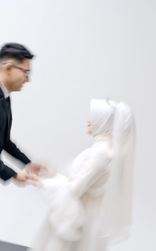 {"ARInfo":{"IsUseAR":false},"Version":"1.0.0","MakeupInfo":{"IsUseMakeup":false},"FaceliftInfo":{"IsChangeEyeLift":false,"IsChangeFacelift":false,"IsChangePostureLift":false,"IsChangeNose":false,"IsChangeFaceChin":false,"IsChangeMouth":false,"IsChangeThinFace":true},"BeautyInfo":{"SwitchMedicatedAcne":false,"IsAIBeauty":false,"IsBrightEyes":false,"IsSharpen":false,"IsOldBeauty":false,"IsReduceBlackEyes":false},"HandlerInfo":{"AppName":2},"FilterInfo":{"IsUseFilter":false}}